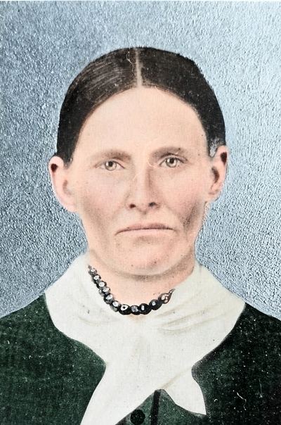 Restored and colorized (AI-assisted); faces are the original photo, colours are a best guess. Lydia 'Liddie' Williams Bowles (Earl's 3rd great-grandmother).